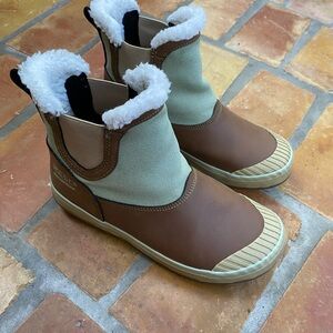 Keen elsa chelsea waterproof snow boots